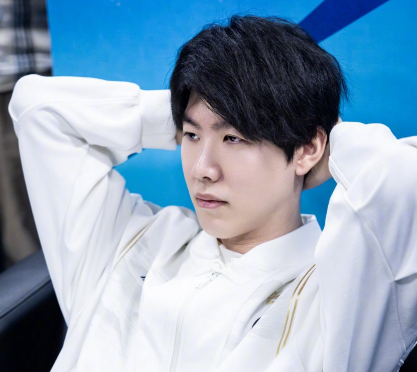 英雄联盟比分：2020LPL夏季总决赛，TES 3：2 击败JDG，LPL新王登基！